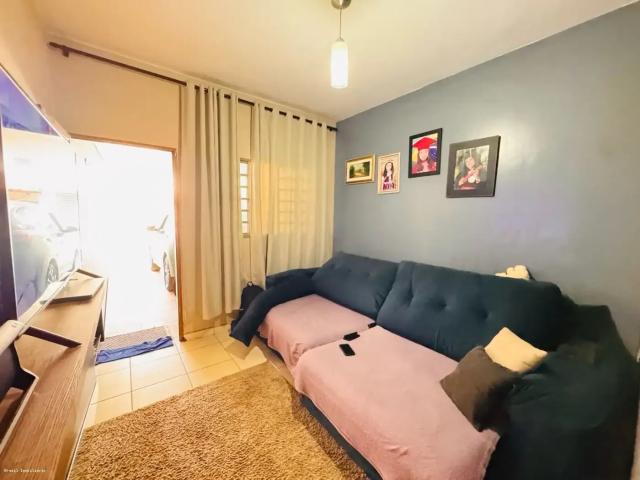 Casa / Sobrado para Venda em Valparaíso de Goiás/GO Parque Esplanada II 2 Quartos