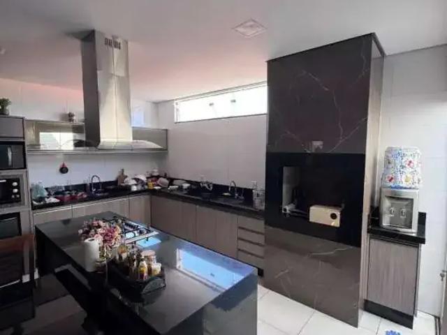 Casa / Sobrado para Venda em Várzea Grande/MT Centro Sul 3 Quartos
