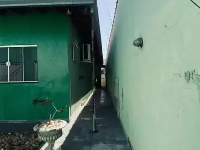 Casa / Sobrado para Venda em Várzea Grande/MT Centro Sul 3 Quartos
