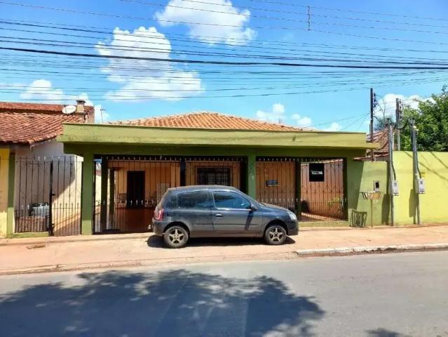 Casa / Sobrado para Venda em Várzea Grande/MT Centro Sul 3 Quartos