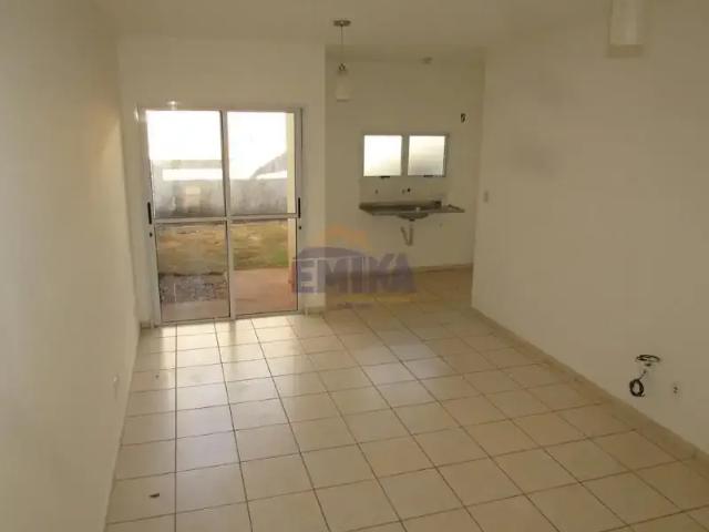 Casa / Sobrado para Venda em Várzea Grande/MT Guarita 3 Quartos