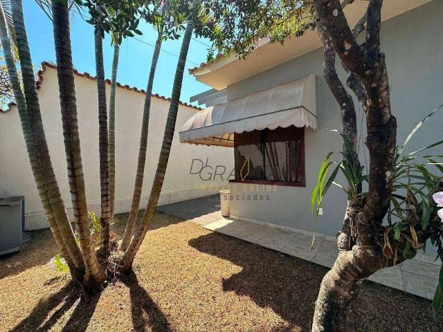 Casa / Sobrado para Venda em Varginha/MG Parque Mariela 5 Quartos