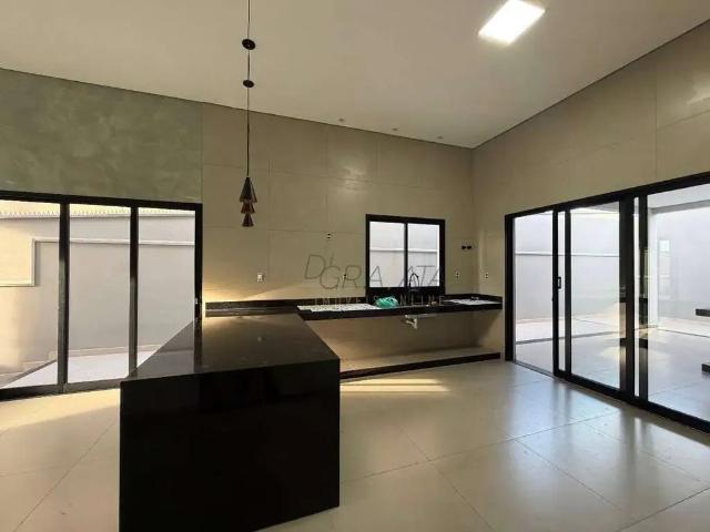 Casa / Sobrado para Venda em Varginha/MG Praça da Mata 3 Quartos
