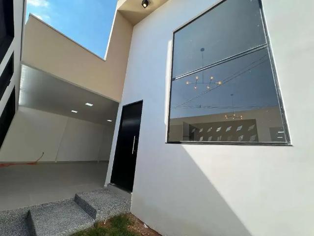 Casa / Sobrado para Venda em Varginha/MG Residencial Portinari 3 Quartos