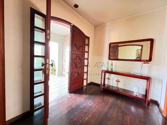 Casa / Sobrado para Venda em Varginha/MG Santa Luiza 4 Quartos