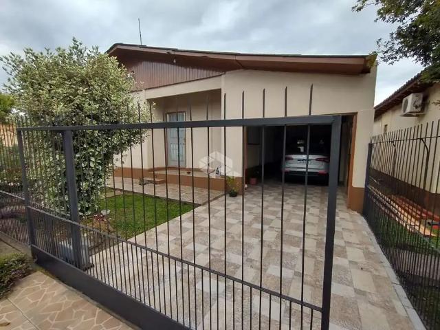 Casa / Sobrado para Venda em Vera Cruz/RS Centro 3 Quartos