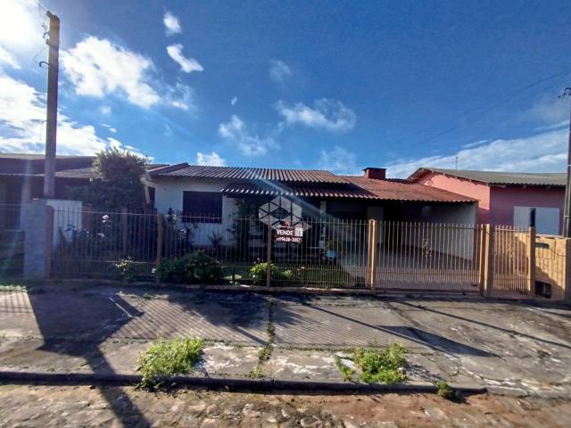 Casa / Sobrado para Venda em Vera Cruz/RS Centro 4 Quartos