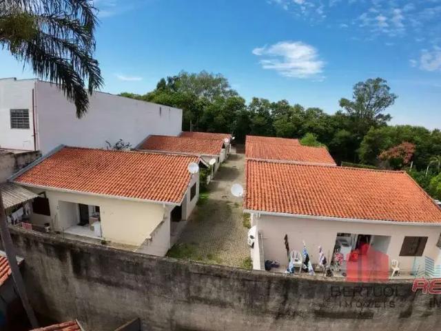 Casa / Sobrado para Venda em Vinhedo/SP Capela 2 Quartos