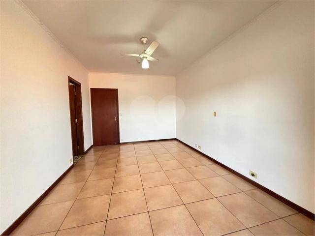 Casa / Sobrado para Venda em Vinhedo/SP Capela 3 Quartos