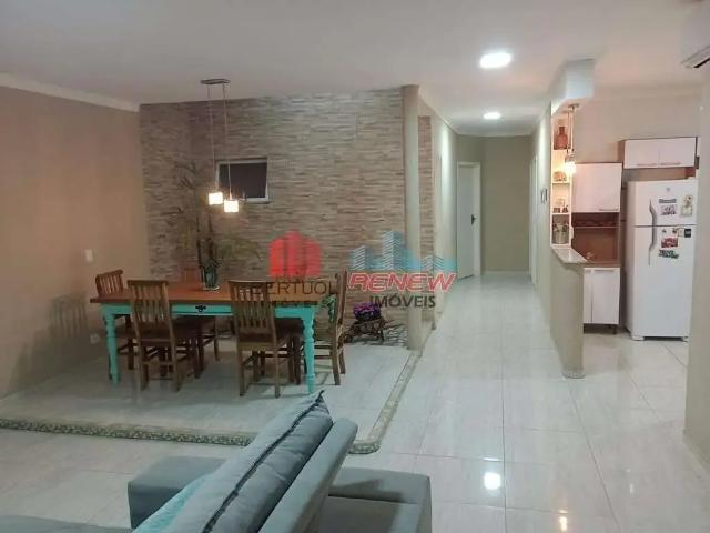 Casa / Sobrado para Venda em Vinhedo/SP Capela 3 Quartos