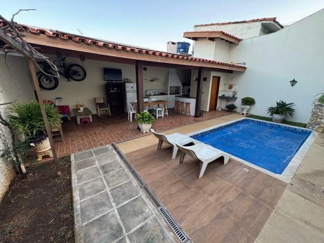 Casa / Sobrado para Venda em Vinhedo/SP Centro 3 Quartos