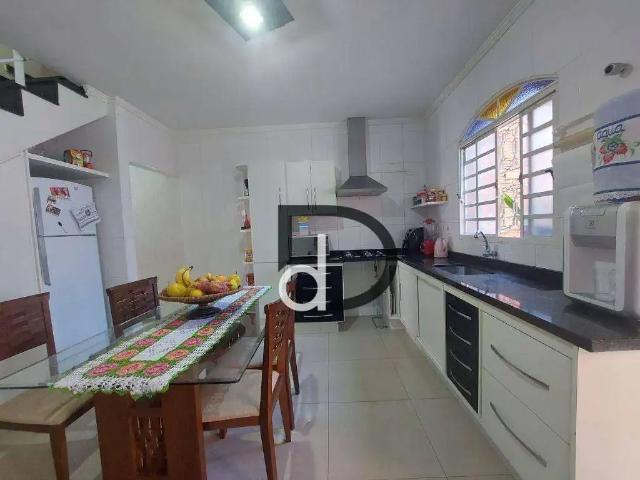 Casa / Sobrado para Venda em Vinhedo/SP Jardim Eldorado 4 Quartos