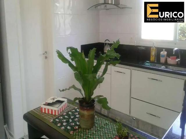 Casa / Sobrado para Venda em Vinhedo/SP Vale da Santa Fé 4 Quartos