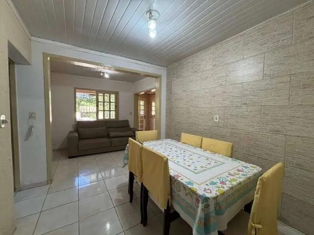 Casa / Sobrado para Venda em Viamão/RS Tarumã 4 Quartos