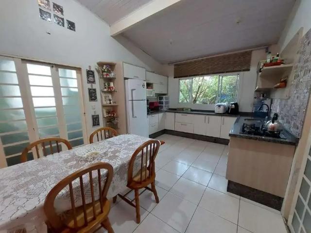 Casa / Sobrado para Venda em Viamão/RS Tarumã 4 Quartos