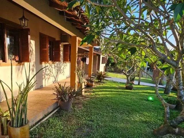 Casa / Sobrado para Venda em Viamão/RS Águas Claras 4 Quartos