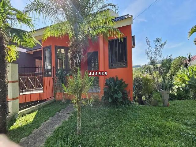 Casa / Sobrado para Venda em Viamão/RS Cantegril 4 Quartos