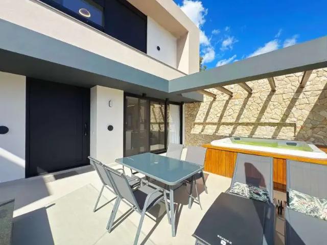 Casa / Sobrado para Venda em Viamão/RS Condomínio Buena Vista 3 Quartos