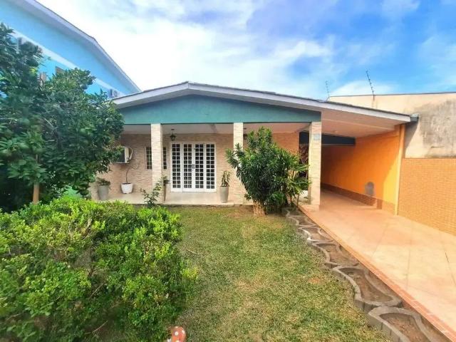 Casa / Sobrado para Venda em Viamão/RS Santa Isabel 3 Quartos