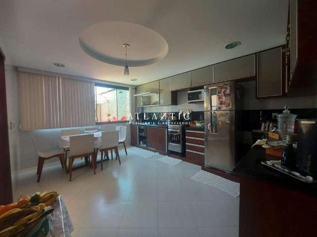 Casa / Sobrado para Venda em Vila Velha/ES Interlagos 4 Quartos