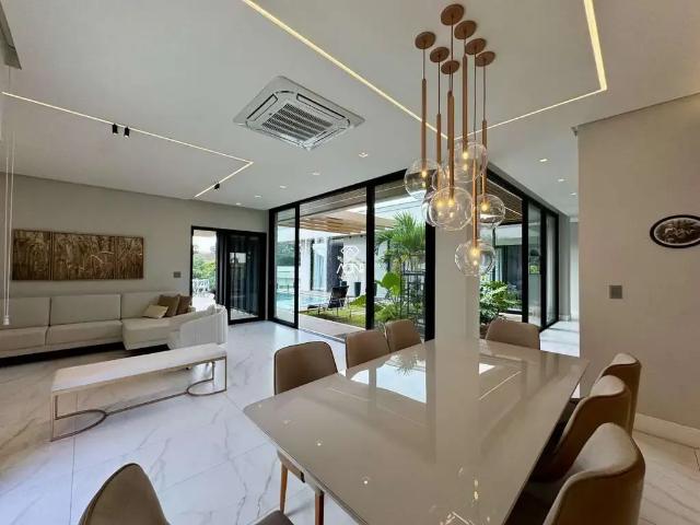 Casa / Sobrado para Venda em Vila Velha/ES Interlagos 4 Quartos