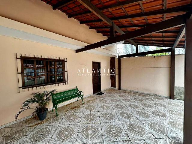 Casa / Sobrado para Venda em Vila Velha/ES Itapuã 4 Quartos