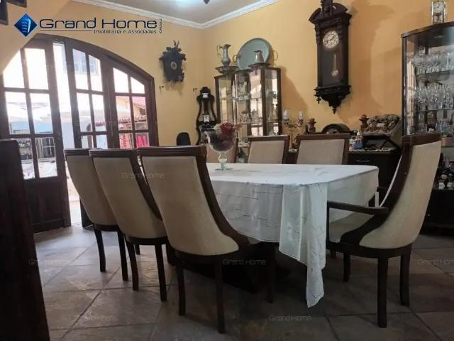 Casa / Sobrado para Venda em Vila Velha/ES Itapuã 5 Quartos