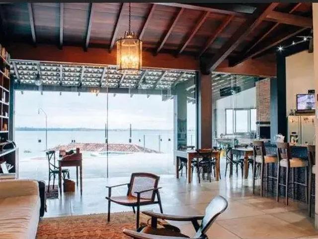 Casa / Sobrado para Venda em Vila Velha/ES Praia da Costa 4 Quartos