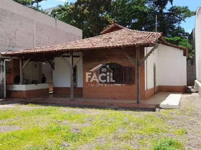 Casa / Sobrado para Venda em Vila Velha/ES Praia da Costa 4 Quartos