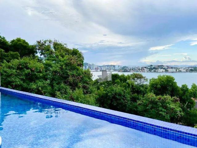 Casa / Sobrado para Venda em Vila Velha/ES Praia da Costa 4 Quartos