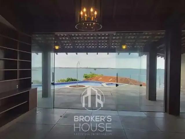 Casa / Sobrado para Venda em Vila Velha/ES Praia da Costa 4 Quartos