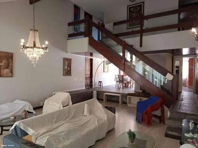 Casa / Sobrado para Venda em Vila Velha/ES Praia da Costa 6 Quartos
