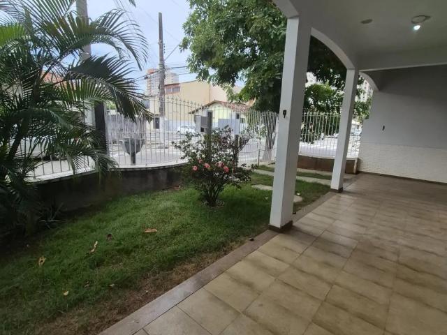 Casa / Sobrado para Venda em Vila Velha/ES Praia de Itaparica 3 Quartos