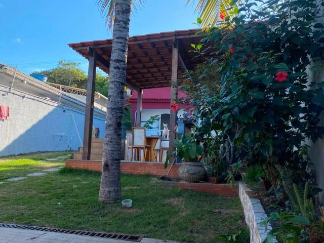 Casa / Sobrado para Venda em Vila Velha/ES Vale Encantado 4 Quartos