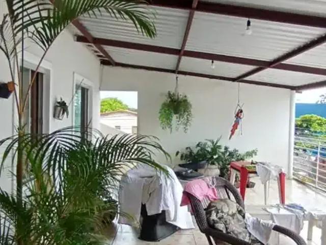 Casa / Sobrado para Venda em Vitória da Conquista/BA Alto Maron 4 Quartos