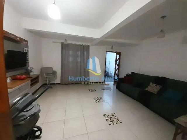 Casa / Sobrado para Venda em Vitória da Conquista/BA Alto Maron 4 Quartos