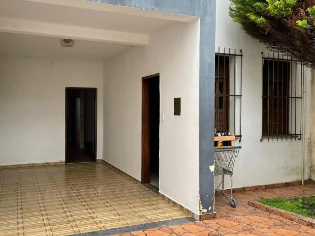 Casa / Sobrado para Venda em Vitória da Conquista/BA Alto Maron 4 Quartos