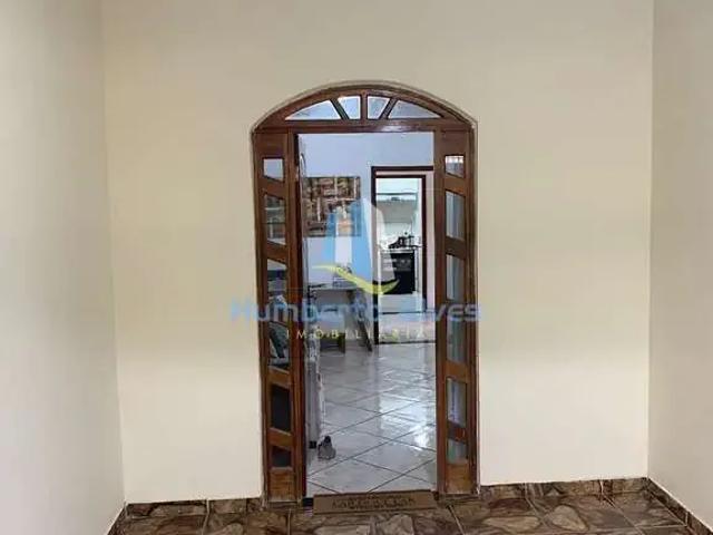 Casa / Sobrado para Venda em Vitória da Conquista/BA Brasil 3 Quartos
