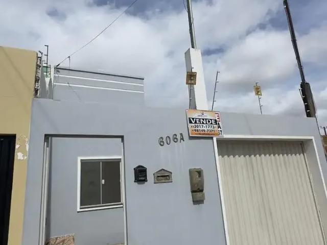 Casa / Sobrado para Venda em Vitória da Conquista/BA Felícia 3 Quartos