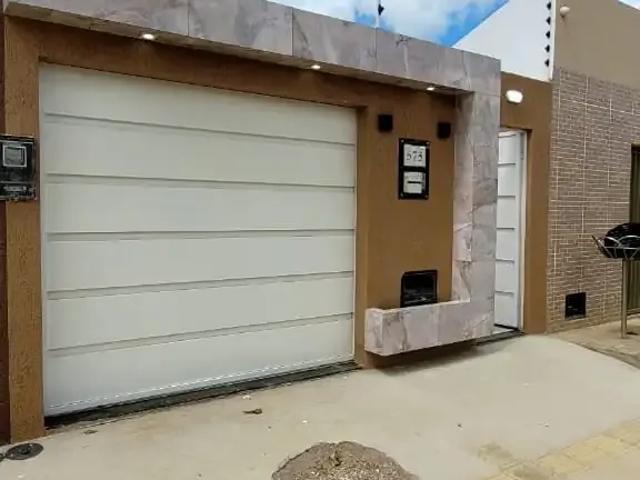 Casa / Sobrado para Venda em Vitória da Conquista/BA Patagônia 3 Quartos