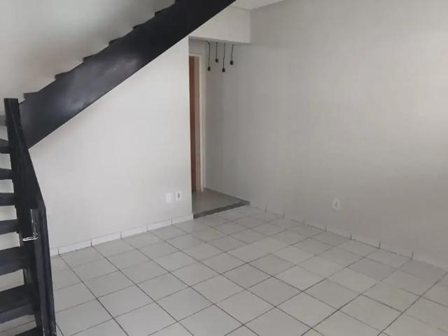 Casa / Sobrado para Venda em Vitória da Conquista/BA Primavera 2 Quartos