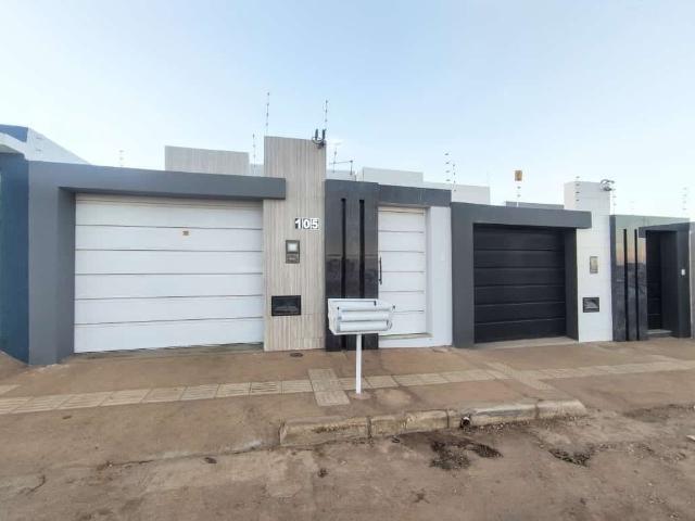 Casa / Sobrado para Venda em Vitória da Conquista/BA Primavera 3 Quartos