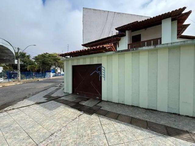 Casa / Sobrado para Venda em Vitória da Conquista/BA Recreio 3 Quartos