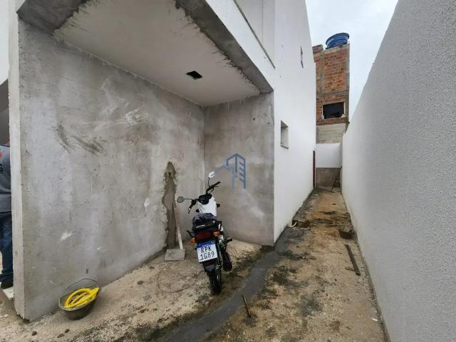 Casa / Sobrado para Venda em Vitória da Conquista/BA Zabelê 4 Quartos
