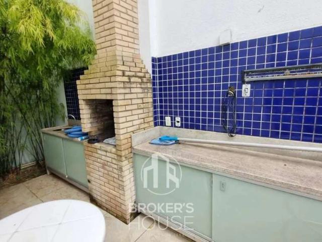 Casa / Sobrado para Venda em Vitória/ES Fradinhos 3 Quartos