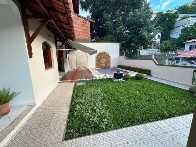 Casa / Sobrado para Venda em Vitória/ES Fradinhos 4 Quartos