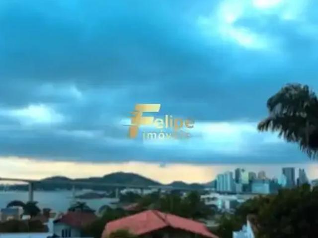 Casa / Sobrado para Venda em Vitória/ES Ilha do Boi 3 Quartos