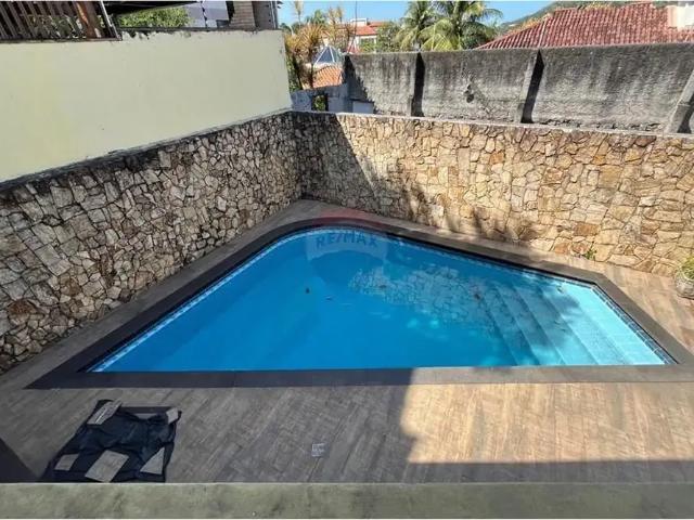 Casa / Sobrado para Venda em Vitória/ES Ilha do Boi 4 Quartos
