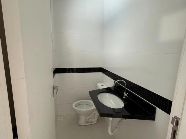 Casa / Sobrado para Venda em Vitória/ES Jardim Camburi 4 Quartos