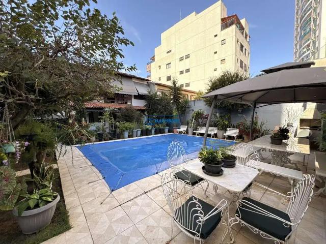 Casa / Sobrado para Venda em Vitória/ES Jardim Camburi 8 Quartos